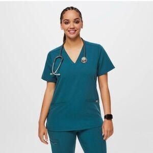 FIGS Casma Three-Pocket Scrub Top in Dark Teal Size XXS